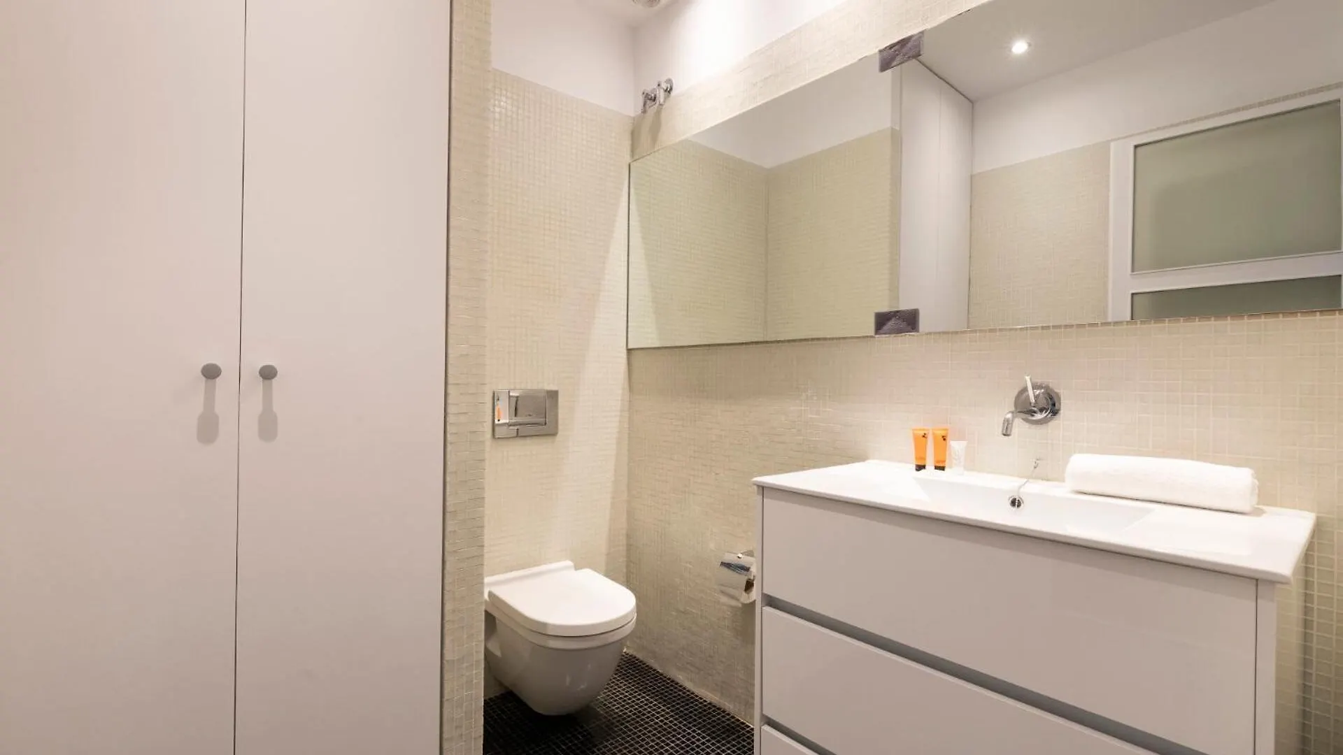 2905 - Ab Comte D'Urgell Apartman Barcelona